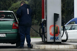 MUP: I točenje goriva u vozilo može izazvati opasnost