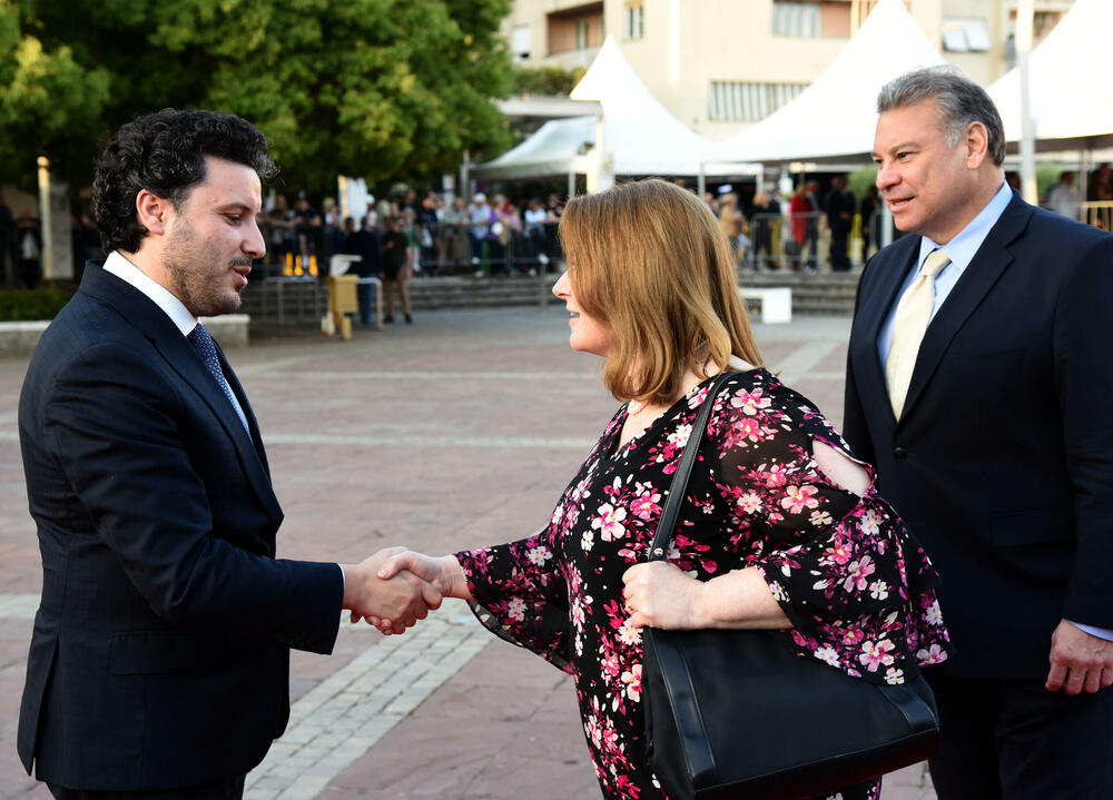 <p>Crna Gora je konačno ujedinjena i potrebno je fokusirati se na njen razvoj, poručio je premijer Dritan Abazović na ceremoniji</p>