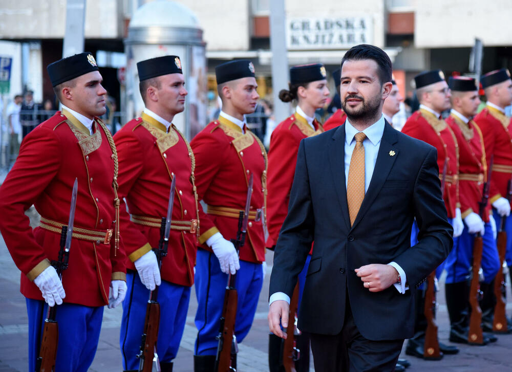 <p>Crna Gora je konačno ujedinjena i potrebno je fokusirati se na njen razvoj, poručio je premijer Dritan Abazović na ceremoniji</p>