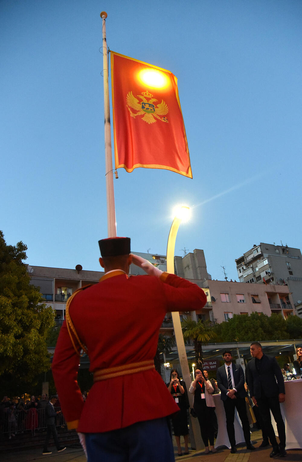 <p>Crna Gora je konačno ujedinjena i potrebno je fokusirati se na njen razvoj, poručio je premijer Dritan Abazović na ceremoniji</p>