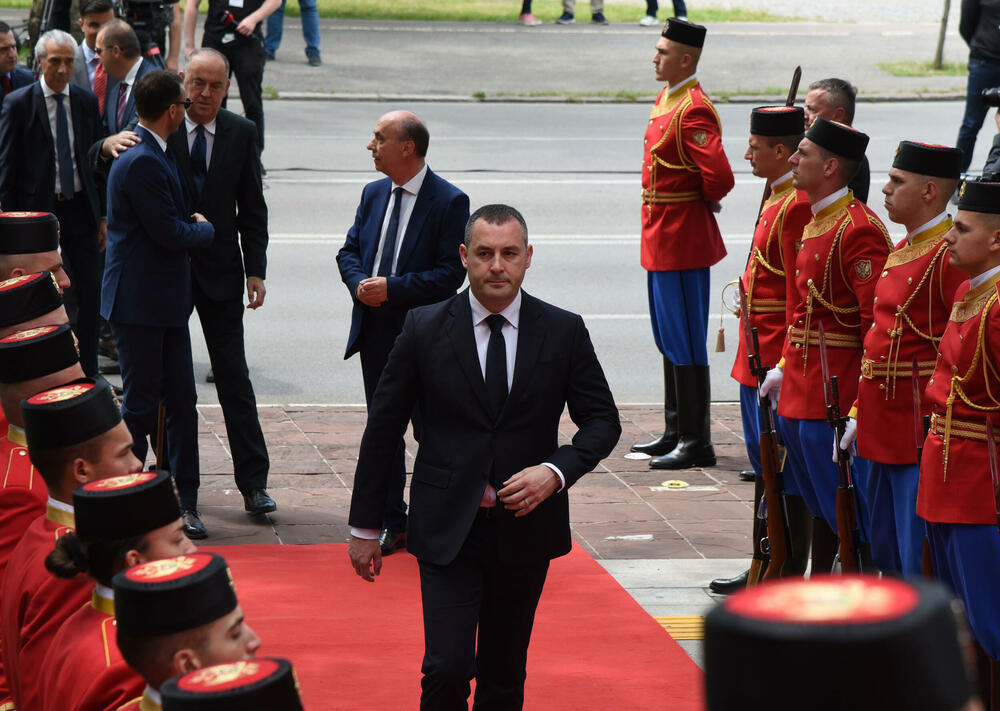 <p>Predsjednik Jakov Milatović inaugurisan je danas na sjednici u Skupštini Crne Gore, u Podgorici. Pogledajte fotografije koje je zabilježio foto reporter "Vijesti" Luka Zeković.</p>