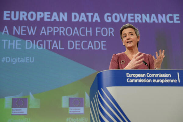 Vestager: AI ne može čekati zakon