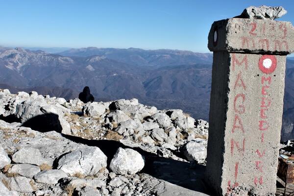 Maganik, jedinstvena planina