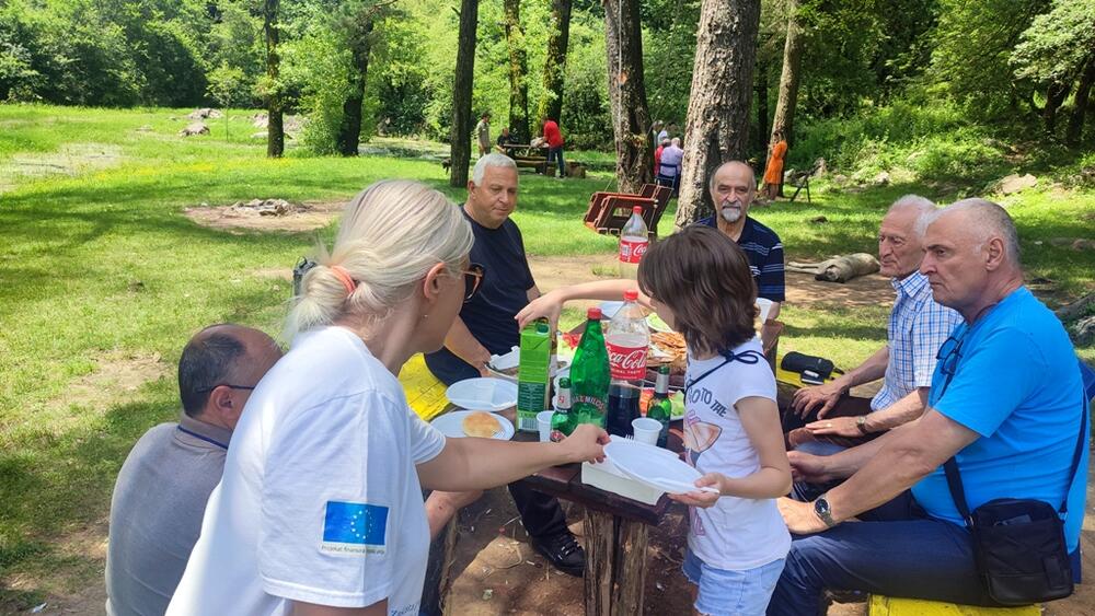 <p>Nikšićki Crveni krst organizovao druženje korisnika Doma za stare i Kluba starijih</p>