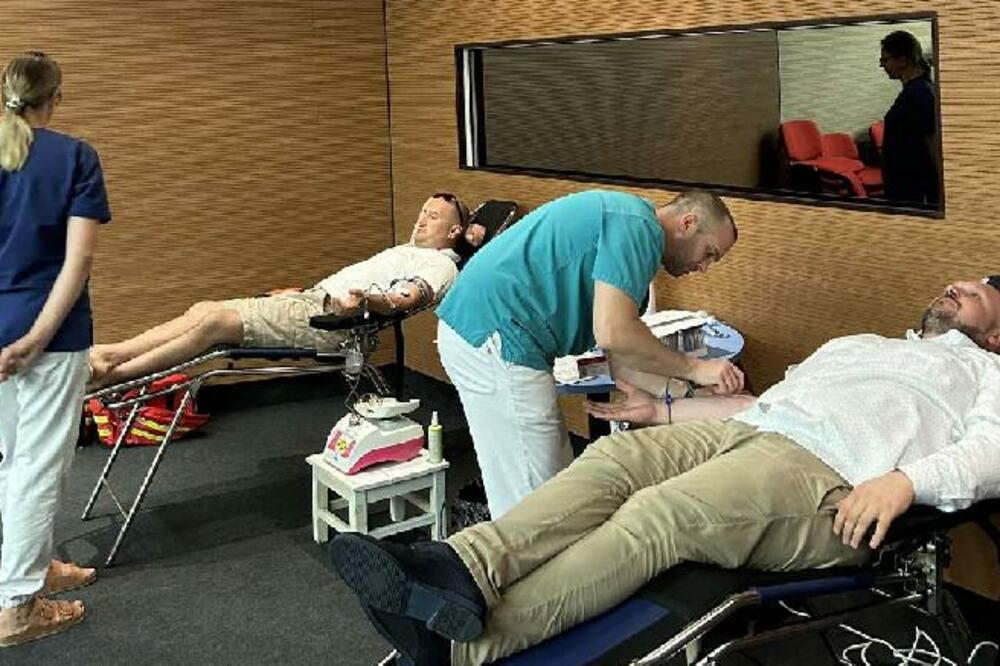 Detalj sa dobrovoljnog davanja krvi, Foto: Opština Tivat