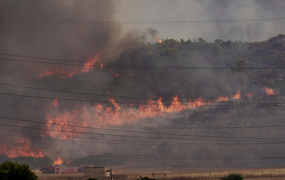 <p>Vremenske prognoze predviđaju da bi temperature u Grčkoj u nedjelju mogle da dostignu 45 stepeni Celzijusa</p>