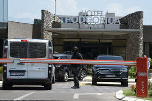Racija u hotelu "Podgorica", Uboviću oduzeto šest vozila