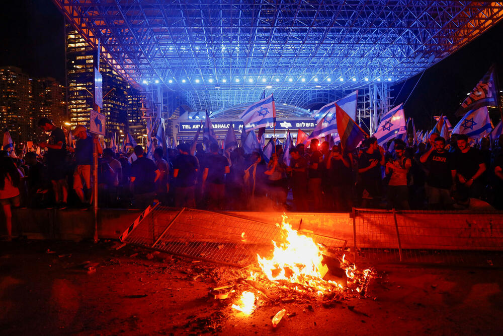 <p>Organizatori protesta su najavili da će se njihova borba samo pojačati i da će Izrael na kraju ipak biti demokratska zemlja</p>