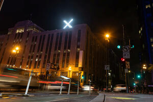 Grad San Francisko uklonio veliki svijetleći znak „X“ Ilona Maska