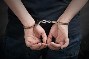 Uhapšen mladić, utvrđeno da je vozio pod dejstvom marihuane i...