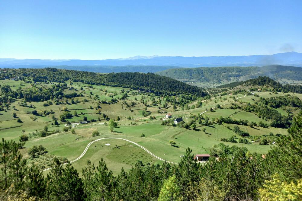 Treba definisati koje su ruralne a koje urbane zone: Selo Vijenac, Foto: Goran Malidžan