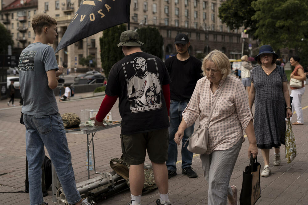 Prikupljanje donacija za ukrajinsku vojsku u Kijevu