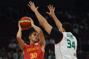 Sljedeći je Egipat: Evo kako su crnogorski košarkaši "proknjižili"...