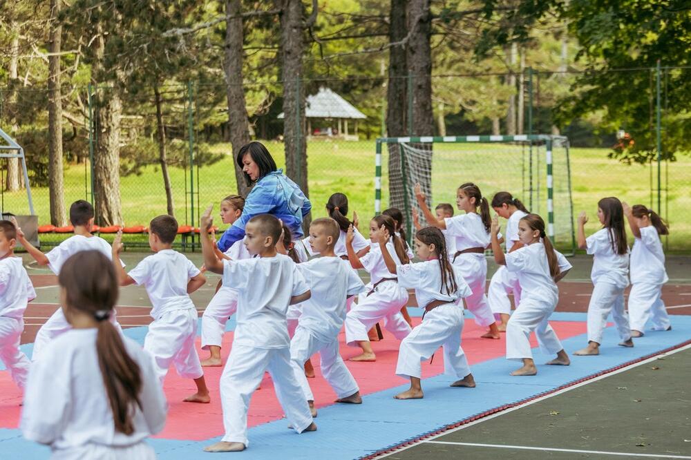 Trofejna takmičarka i selktorka Milena Milačić vodila je kate treninge, Foto: KK Junior