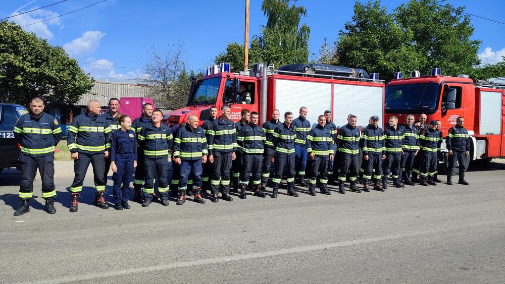 <p>Vatrogasni dom površine 2.500 kvadrata gradiće se na parceli od 5.000 metara kvadratnih, korisne površine oko 3.500 kvadrata, a vrijednost ukupnog projekta je 3,3 miliona eura<br /> </p>