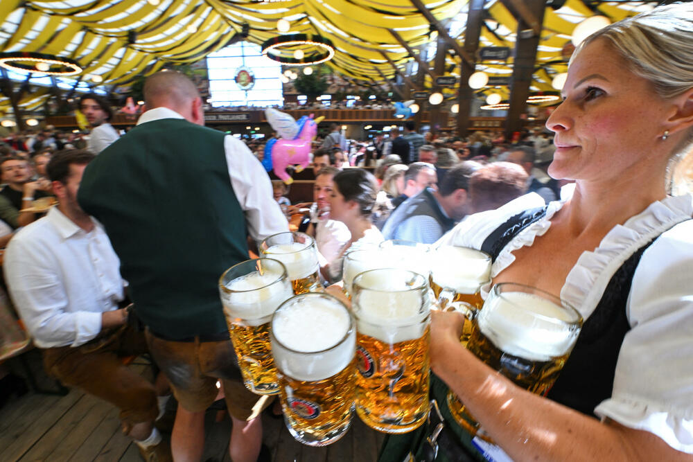 <p>Ovogodišnji Oktoberfest je 188. od kada je osnovan, a traje do 3. oktobra</p>