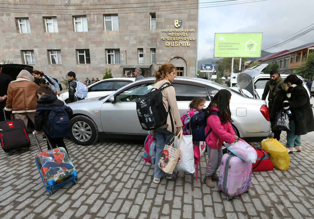 <p>Rukovodstvo Nagorno-Karabaha saopštilo je da 120 hiljada Jermena u tom regionu ne želi da živi u Azerbejdžanu iz straha od progona i etničkog čišćenja</p>