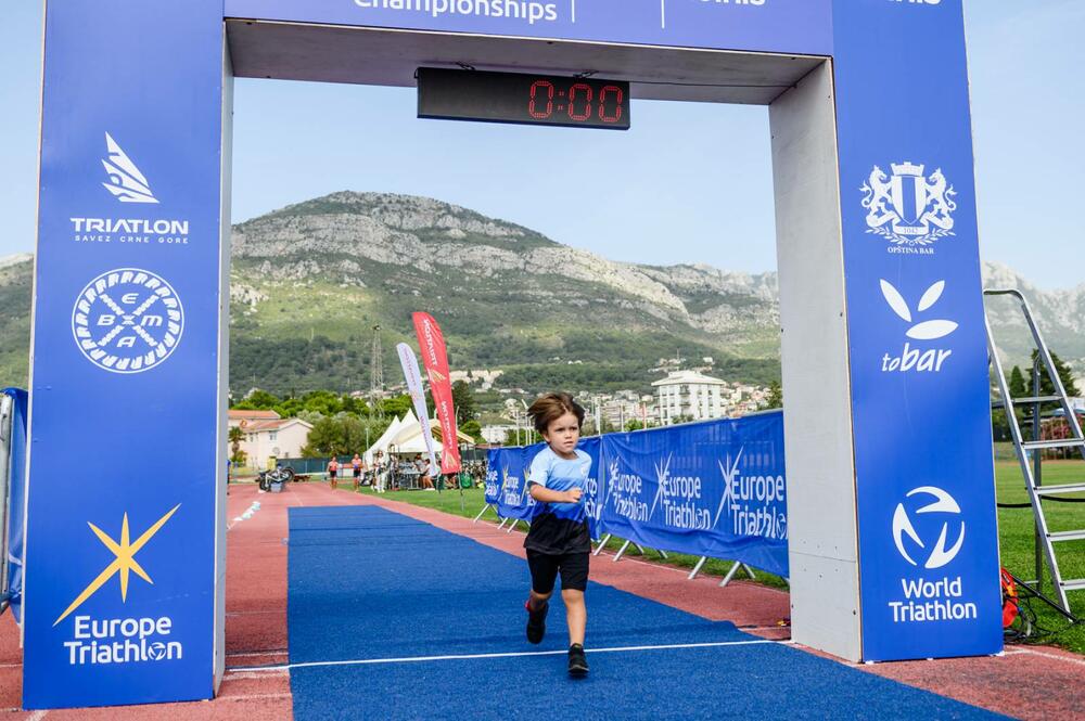 <p><em>Grad Bar očarao kao domaćin balkanske triatlon ekipe</em></p>