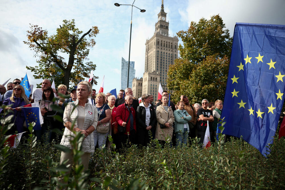 <p>"Evropa živi u nadi da će Poljska ponovo postati sto posto evropska, demokratska, slobodna država", rekao je Donald Tusk</p>