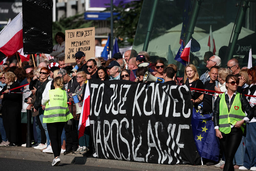 <p>"Evropa živi u nadi da će Poljska ponovo postati sto posto evropska, demokratska, slobodna država", rekao je Donald Tusk</p>