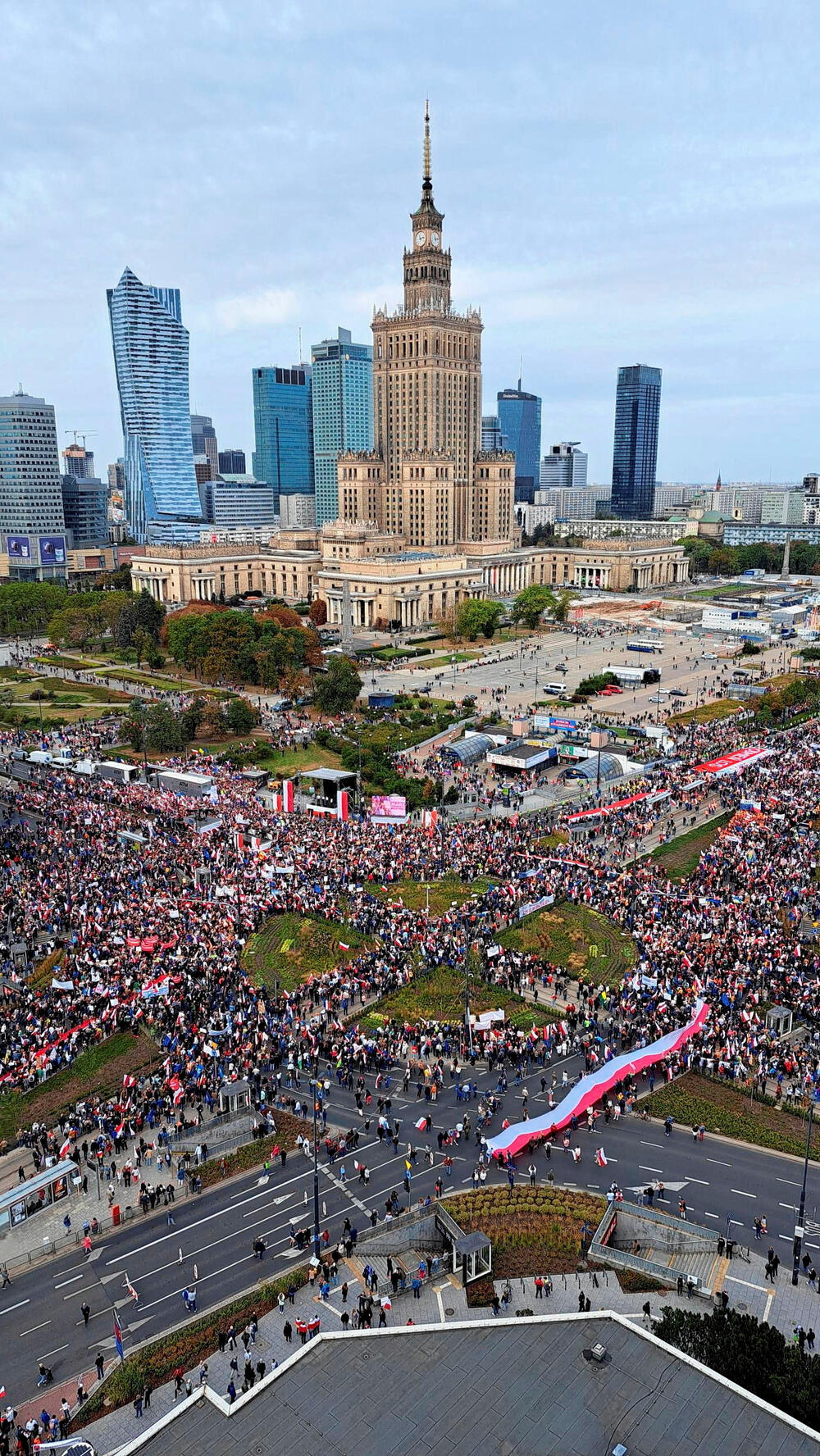 <p>"Evropa živi u nadi da će Poljska ponovo postati sto posto evropska, demokratska, slobodna država", rekao je Donald Tusk</p>