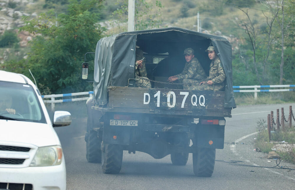 <p>Grad izgleda kao da ga je pogodila nevidljiva katastrofa, potpuno netaknut i bez tragova borbi ili bombardovanja</p>