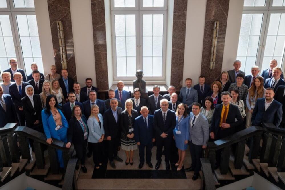 Sa sesija koja je održana u Varšavi, Foto: Državna revizorska institucija