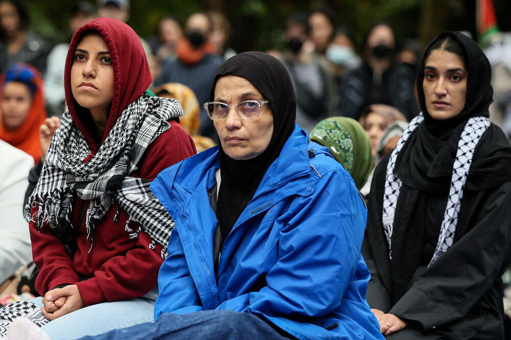 <p>Širom svijeta održavaju se i pro-Izraelske demonstracije i bdijenja sa kojih se poziva na oslobađanje talaca koje su pripadnici Hamasa oteli na početku rata</p>