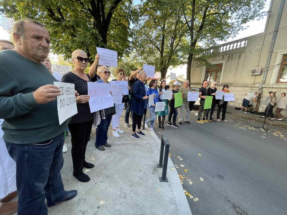 <p>Oni tvrde da popis ima za cilj prevaru građana Crne Gore uz unaprijed pripremljene rezultate</p>