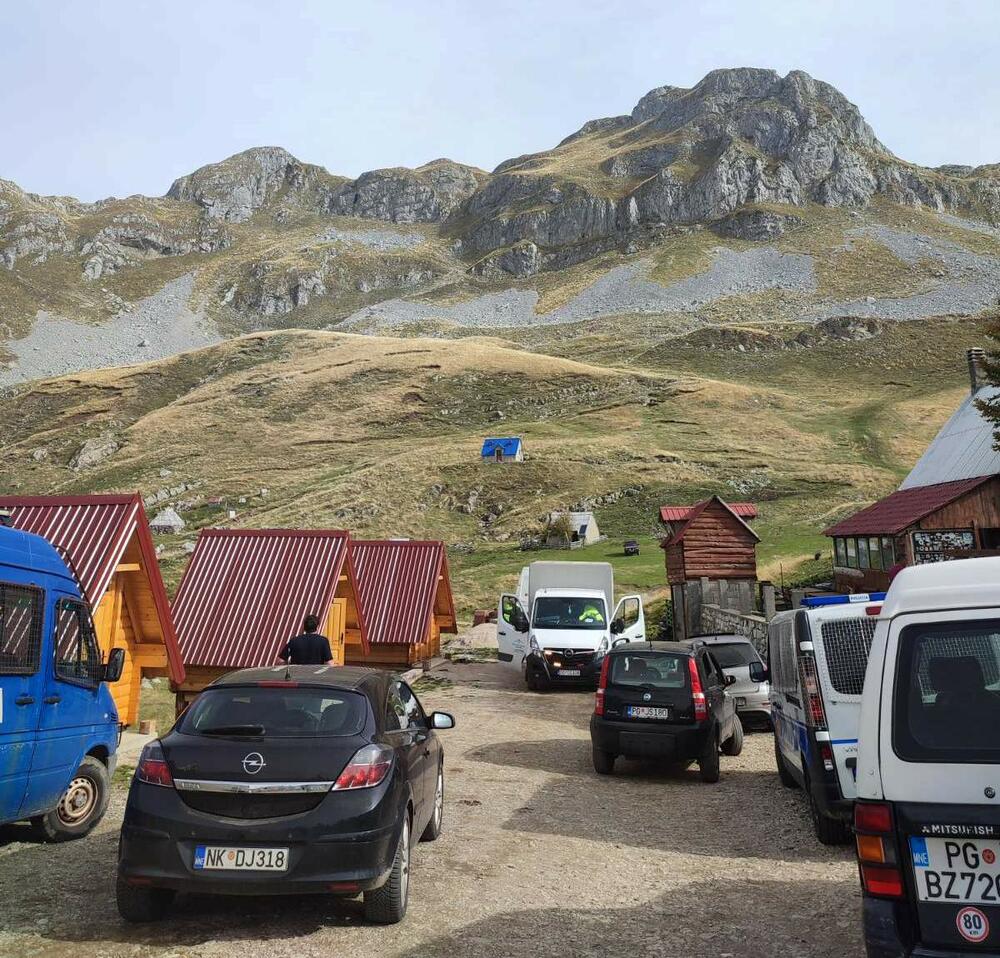 <p>Minić vjeruje da će sa izborom nove Vlade dobiti potrebne dozvole pa da će naredno ljeto bungalovi biti vraćeni na mjesto odakle im slijedi uklanjanje</p>