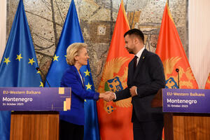 Fon der Lajen: Bitne su reforme, ako Crna Gora ispuni uslove,...