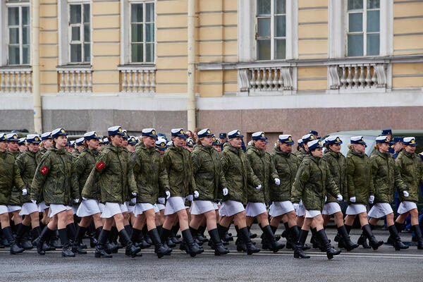 Kako Rusija vrbuje žene za front