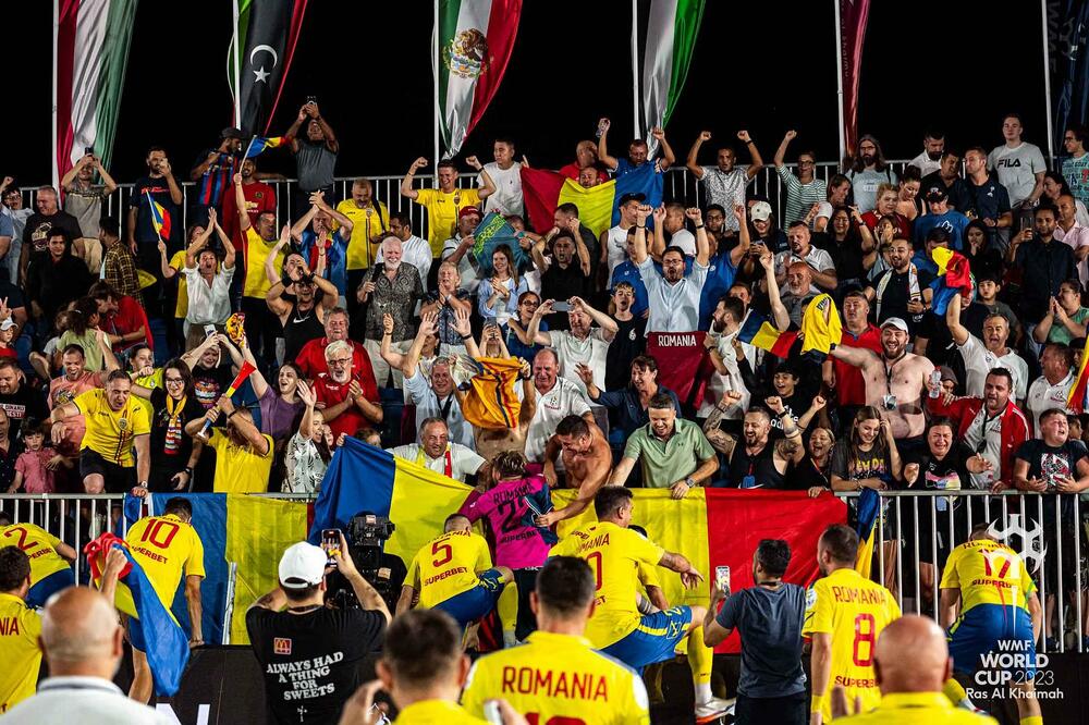 Veliki broj rumunskih navijača pomogao je svojoj selekciji, Foto: WMF