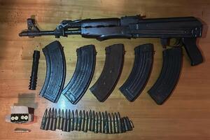 Podgorica: Uhapšena osoba kod koje je pronađena automatska puška