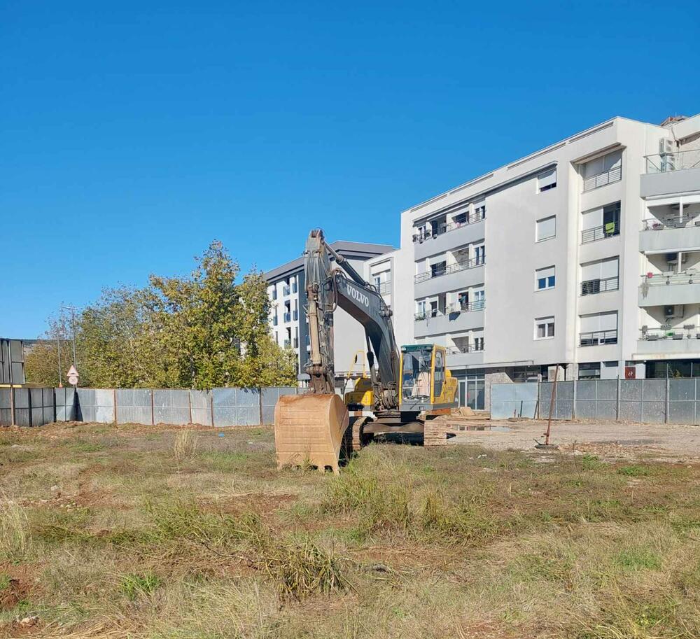 <p>"Za dobrobit stanovnika tog dijela Podgorice kao i kvalitetnije organizacije plansko-urbanističkog plana, ponosan sam na donijeto Rješenje", naveo ministar prostornog planiranja, urbanizma i državne imovine Janko Odović</p>