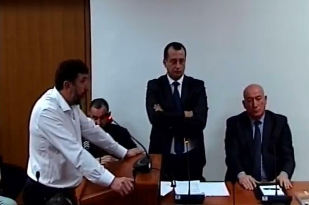 Čađenović i Katnić tokom suđenja u predmetu poznatom kao 'državni udar'