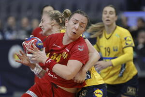 Poraz od Švedske, „lavice” u četvrtfinalu sa Danskom
