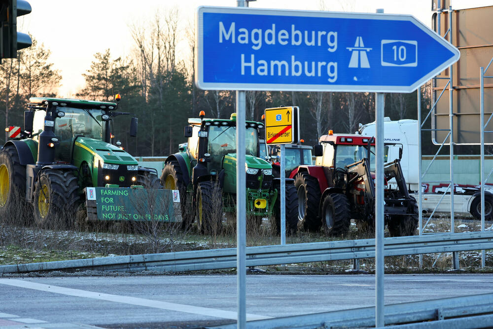 <p>Odgovor na planove vlade za postepeno ukidanje poljoprivrednih subvencija</p>