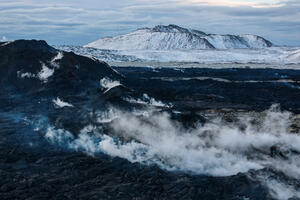 Vulkan na Islandu se ponovo budi: Hiljade ljudi prinuđene da...