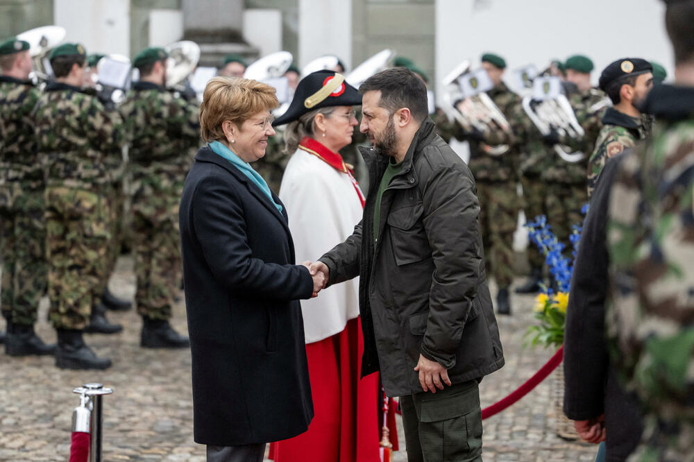 Švicarska predsjednica Viola Amherd dočekuje Zelenskog 15. januara u Kersatzu blizu Berna, u Švicarskoj., Foto: REUTERS