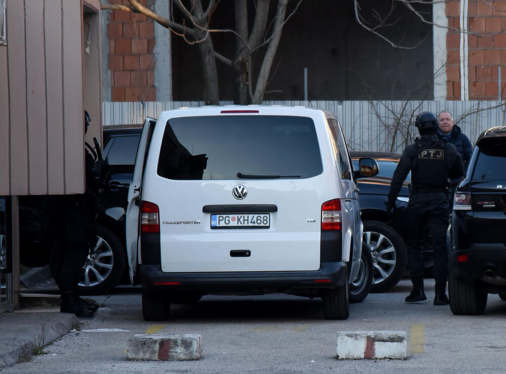 <p>Sud je ocijenio da ne postoje posebne okolnosti koje ukazuju na opasnost od bjekstva osumnjičenog, niti od ponavljanja djela</p>