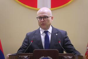 Vučević: Opozicija dijeli građane na prihvatljive i...