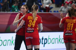 Bojana Popović: Bitno je da djevojke prođu kroz ovakve utakmice,...