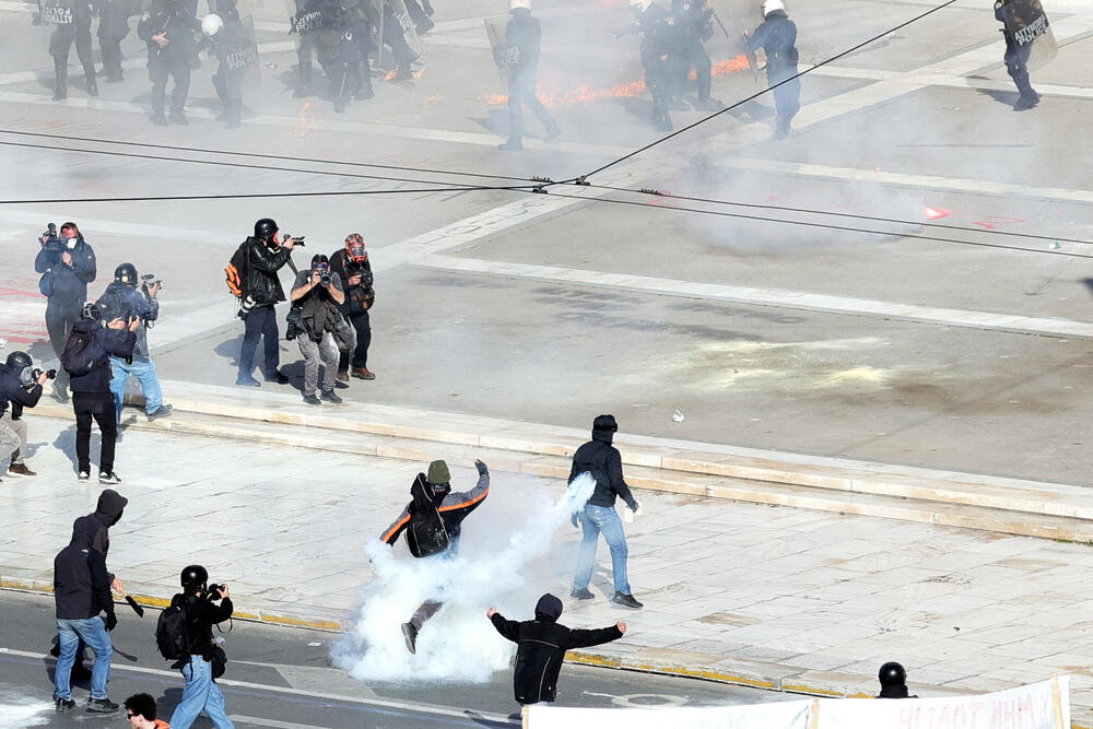 <p>Policija je saopštila da je na skupu bilo 17.000 ljudi, dok organizatori pominju broj od 30.000 okupljenih</p>