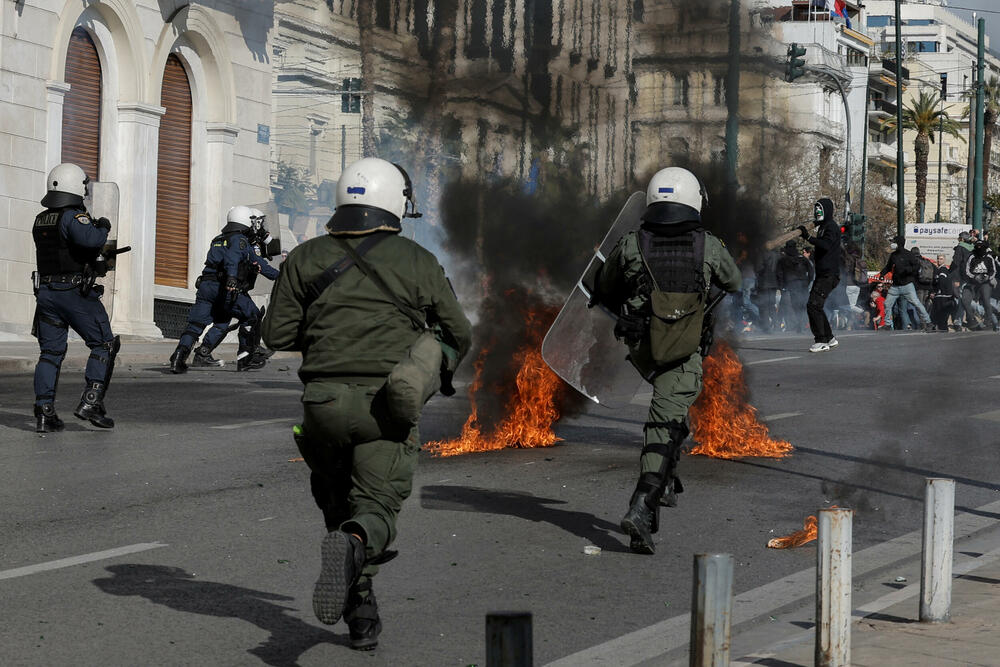 <p>Policija je saopštila da je na skupu bilo 17.000 ljudi, dok organizatori pominju broj od 30.000 okupljenih</p>