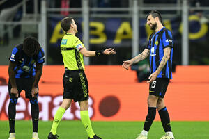 Inter se odriče Aćerbija ako ga proglase krivim za rasizam
