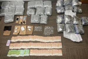 Uhapšena jedna osoba, policija pronašla marihuanu, kokain, veću...