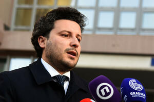 Odbijen tužbeni zahtjev "Bemaxa", tražili 21.000 eura od Abazovića