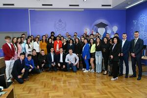 Bugarski učenici i studenti posjetili Ministarstvo prosvjete,...