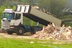 Bijelo Polje: Nelegalno odlaganja otpada u Rasovu, prijava stigla...